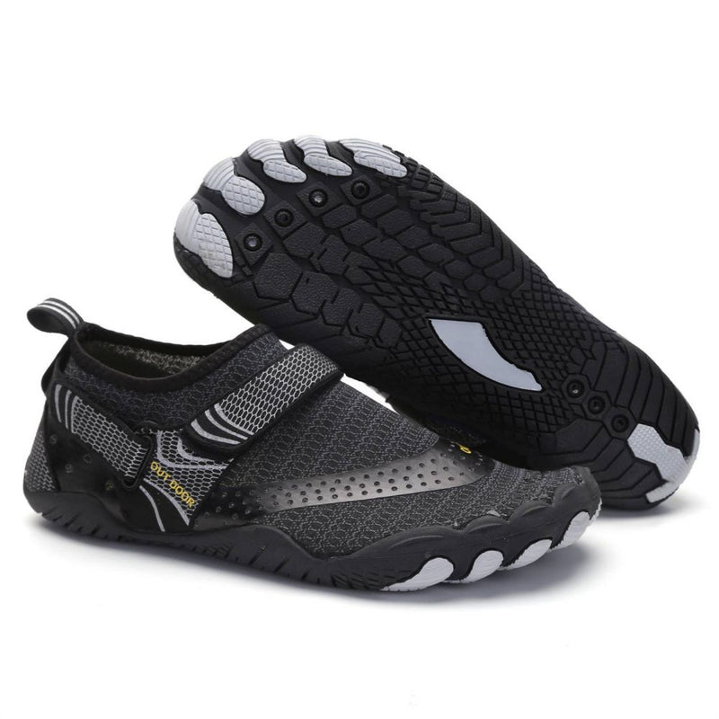 Men Women Water Shoes Barefoot Quick Dry Aqua Sports Shoes - Black Size EU44 = US9