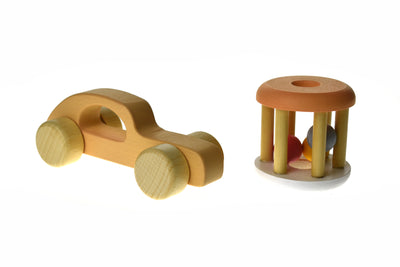 CALM & BREEZY WOODEN CAR + RATTLE