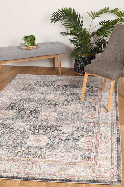 Ezra Traditional Rug 200x290