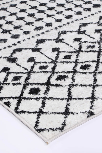 Ermina Tribal Black White Rug 160x230cm