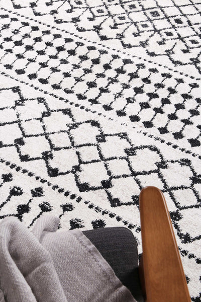 Ermina Tribal Black White Rug 160x230cm