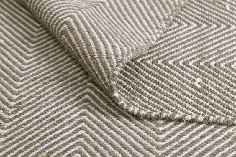 Bondi Chevron Grey Rug 200x290 cm