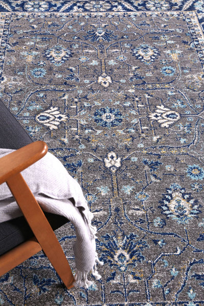 Delicate Navy Blue Oriental Rug 160x230 cm