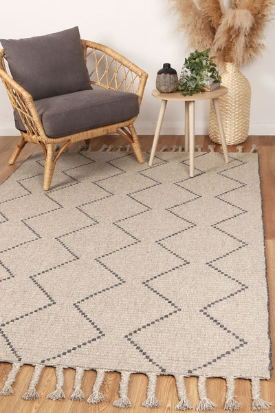 Leilani Diamond Tassel Ash Rug 160x230cm