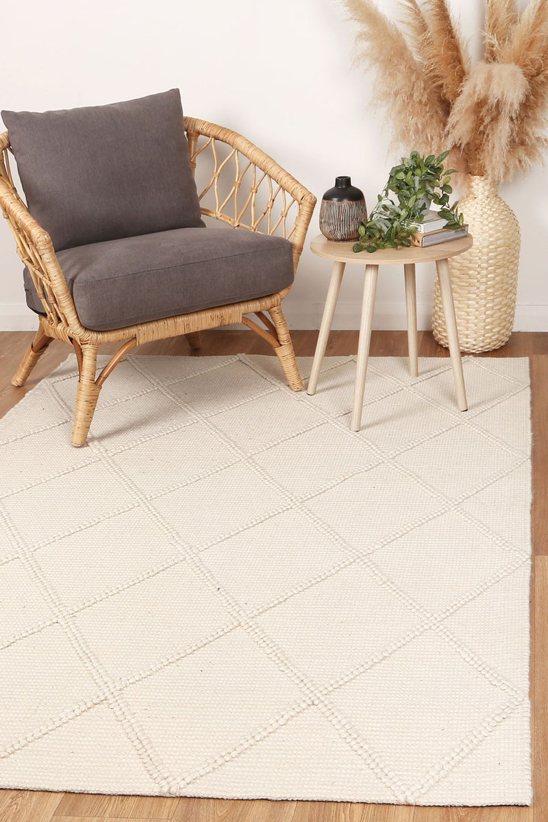 Leilani Diamond Braided Cream Rug 160x230cm