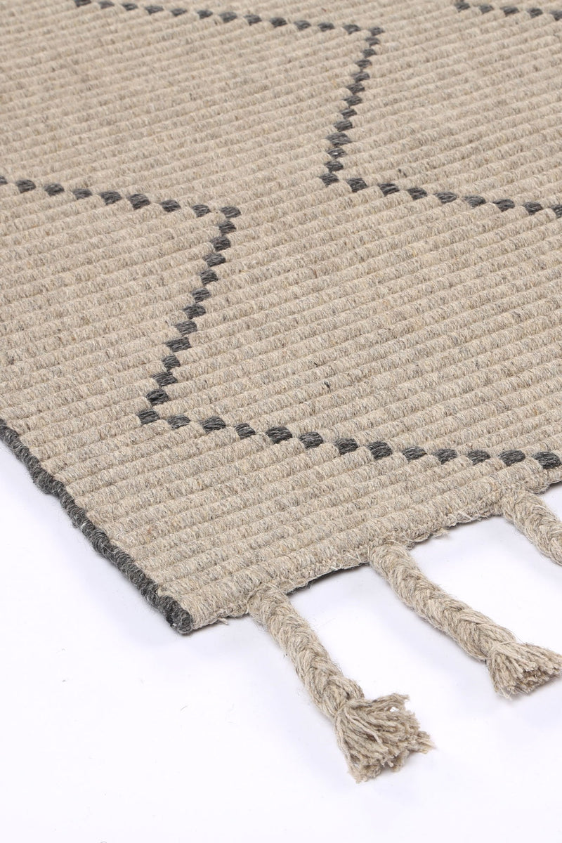 Leilani Diamond Tassel Ash Rug 300x400cm