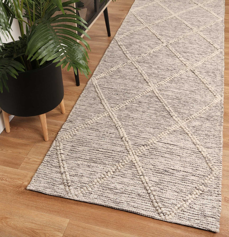 Leilani Diamond Braided Ash Rug 80x300cm