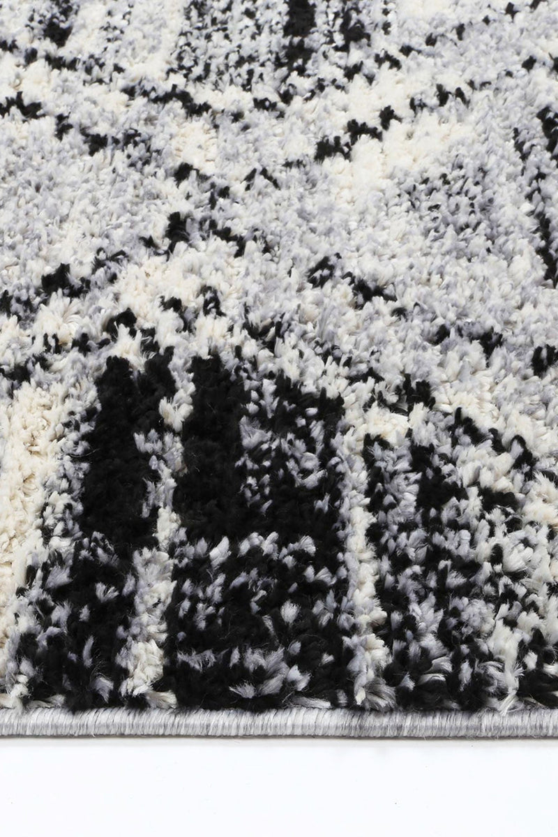 Myk Black White Diamond Rug 200x290 cm