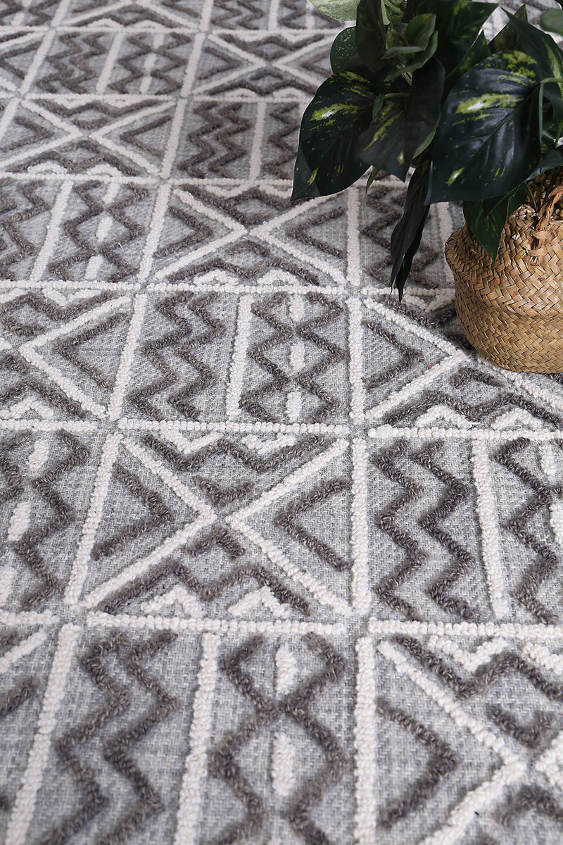 Mila Criss Cross Light Grey Rug 160x230cm