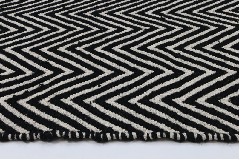 Natura Wool Black White Chevron Rug 120x170 cm