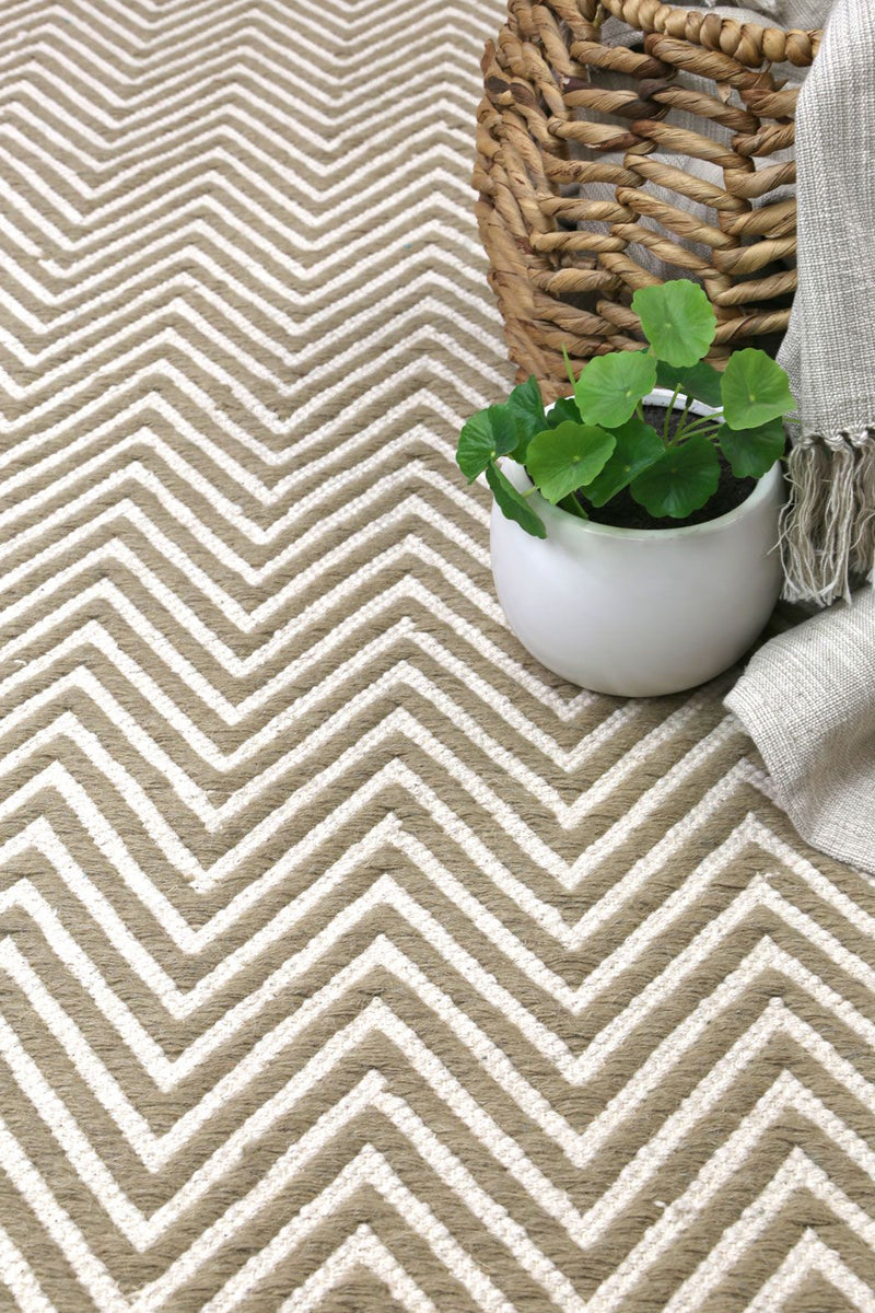 Natura Wool Limestone Beige Chevron Rug 120x170 cm