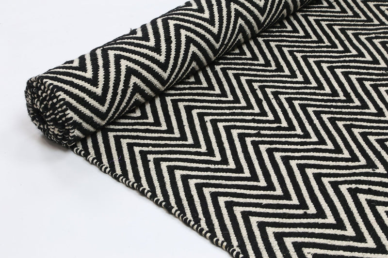 Natura Wool Black White Chevron Rug 160x230 cm