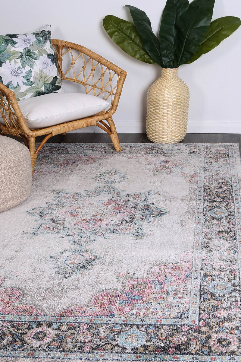 Brentwood Transitional Cream Rug 160x230 cm