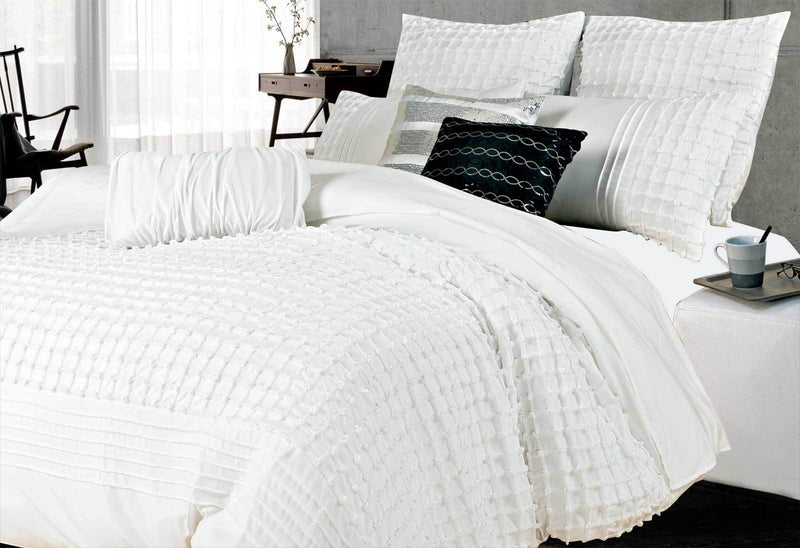 Luxton Queen Size White Cross Pintuck Quilt Cover Set(3PCS)