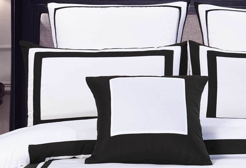 Luxton King Size Modern White Black Rectangle Pattern Quilt Cover Set (3PCS)