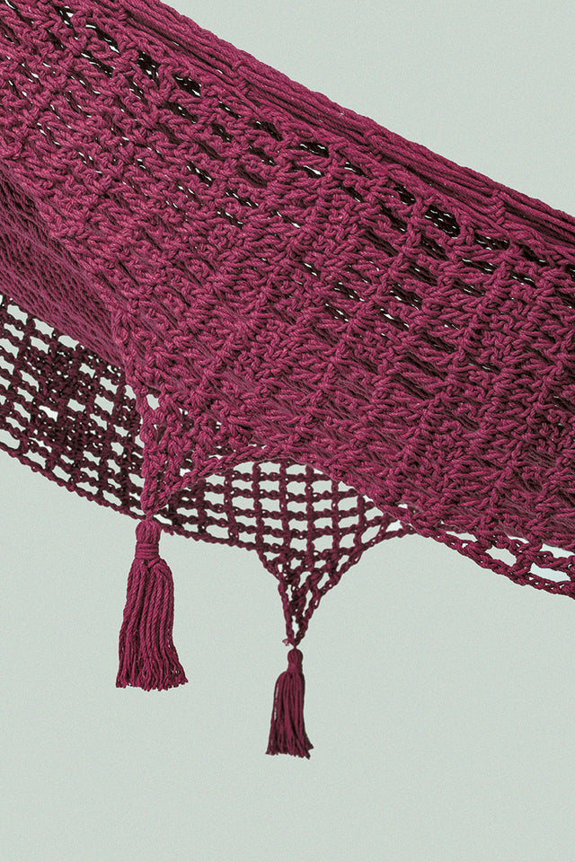 Outdoor undercover cotton Mayan Legacy hammock with hand crocheted tassels King Size Maroon